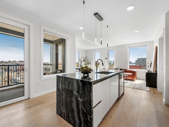 2-10 Maverick Sq 401, Boston MA 02128