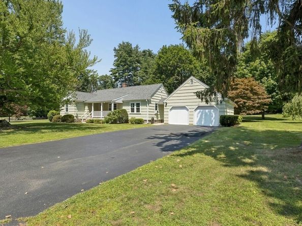 15 Winter Street, Northborough MA 01532