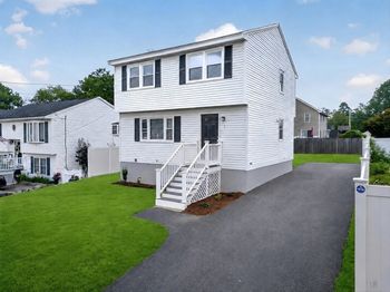 3 Nealley St