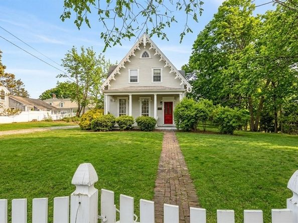 59 Cottage St, Hingham MA 02043