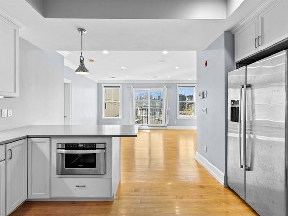 37 P St 3, Boston MA 02127