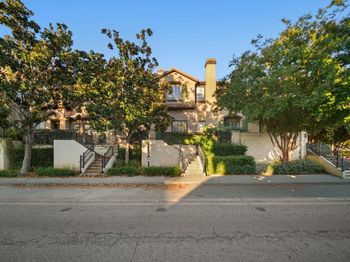 3285 Vineyard Park Way