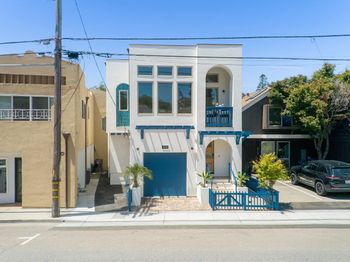 413 Capitola Avenue