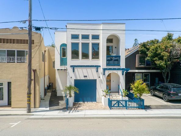413 Capitola Avenue, Capitola CA 95010
