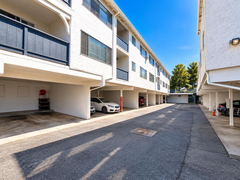 Latham, Mountain View CA 94040