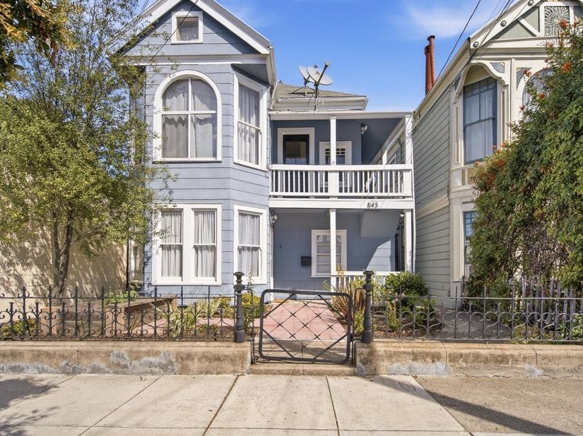 843 Santa Clara Avenue, Alameda CA 94501