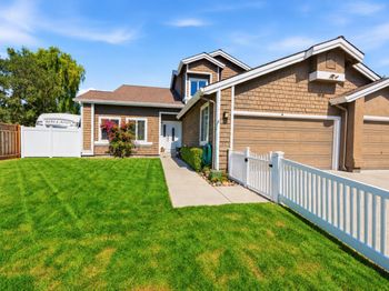 26 La Crosse Drive