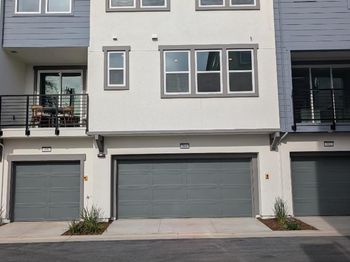 290 Dreamland Way