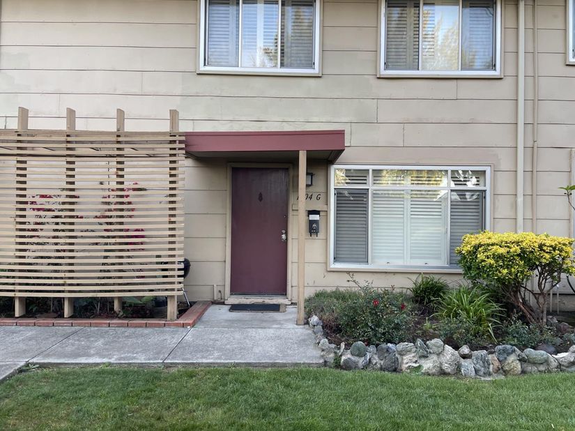 1504 Day Avenue G, San Mateo CA 94403