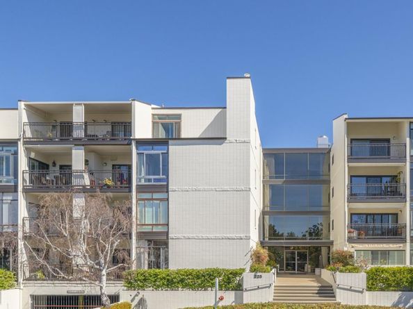 225 Virginia Avenue PHD, San Mateo CA 94402