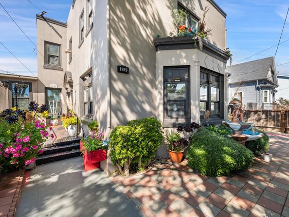1109 Roosevelt Avenue, Richmond CA 94801
