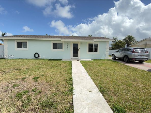 30605 SW 152nd Ct, Homestead FL 33033