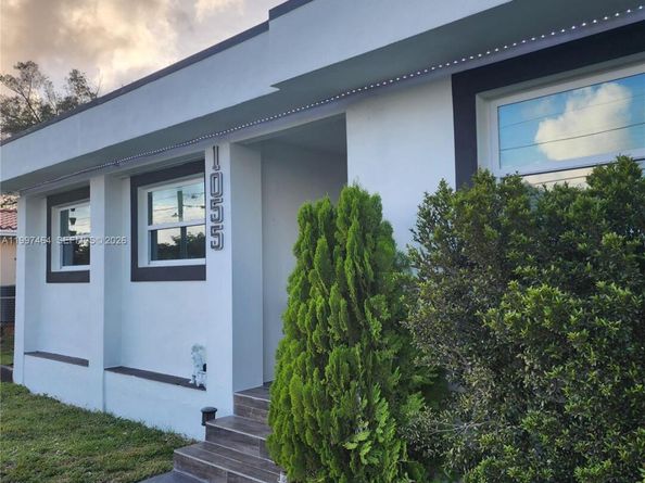 1055 NE 144th St, North Miami FL 33161