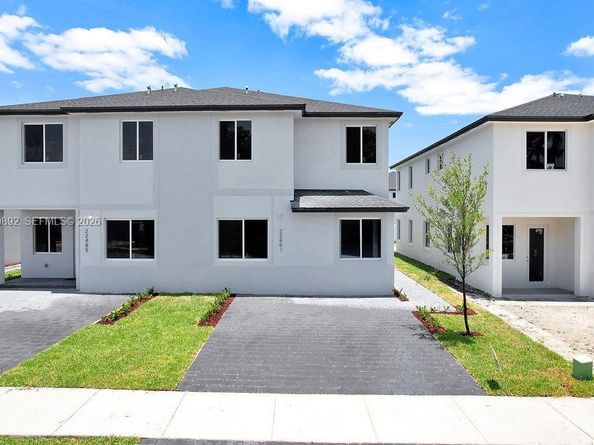 22445 SW 125th Ave 18A, Miami FL 33170