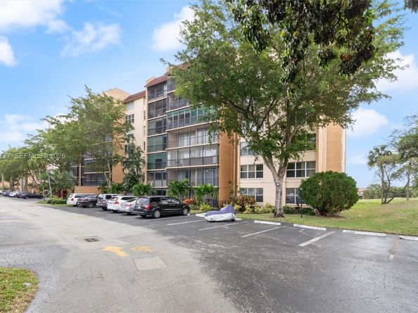 3771 Environ Blvd 253, Lauderhill FL 33319