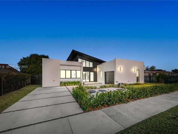 4321 SW 99th Ave, Miami FL 33165