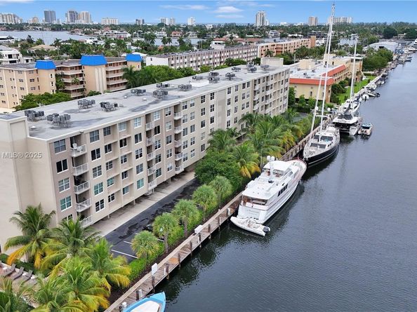 1600 SE 15th St 305, Fort Lauderdale FL 33316