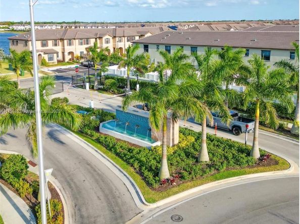 11426 W 33rd Way, Hialeah FL 33018