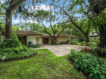 2140 NE 190th Ter