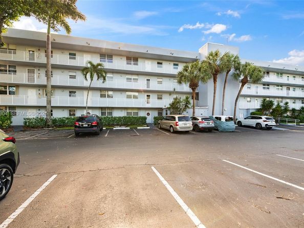 116 Royal Park Dr 4D, Oakland Park FL 33309