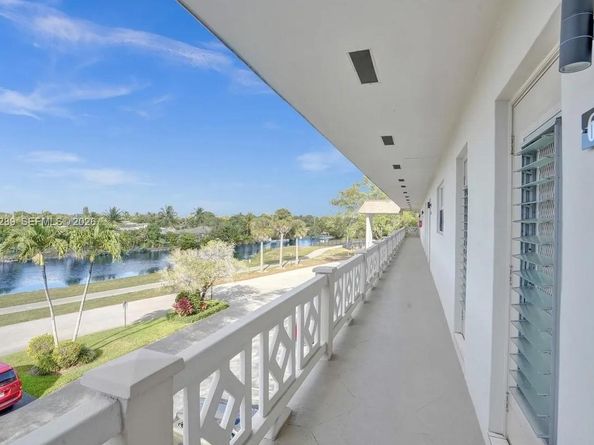 4706 NW 36th St 605, Lauderdale Lakes FL 33319