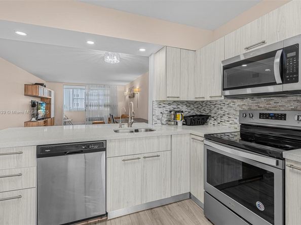 609 NE 14th Ave 603, Hallandale Beach FL 33009