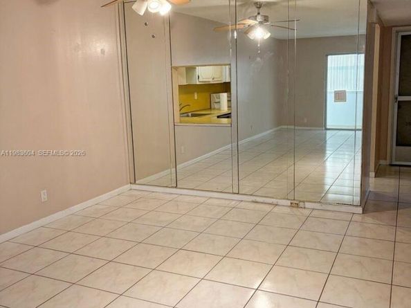 410 SE 2nd St 102, Hallandale Beach FL 33009
