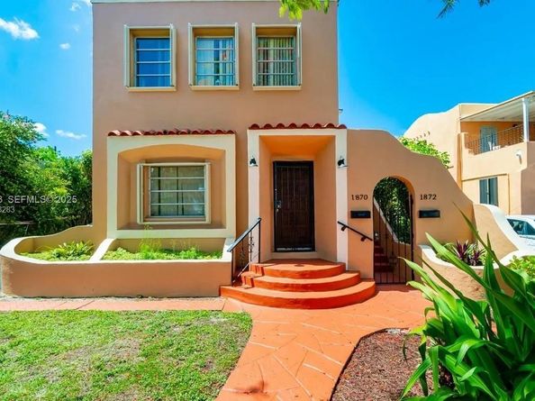 1872 SW 9th St, Miami FL 33135