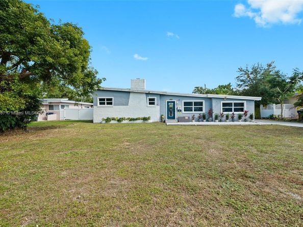 281 Iroquois St, Miami Springs FL 33166