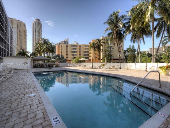 17801 N Bay Rd 210, Sunny Isles Beach FL 33160