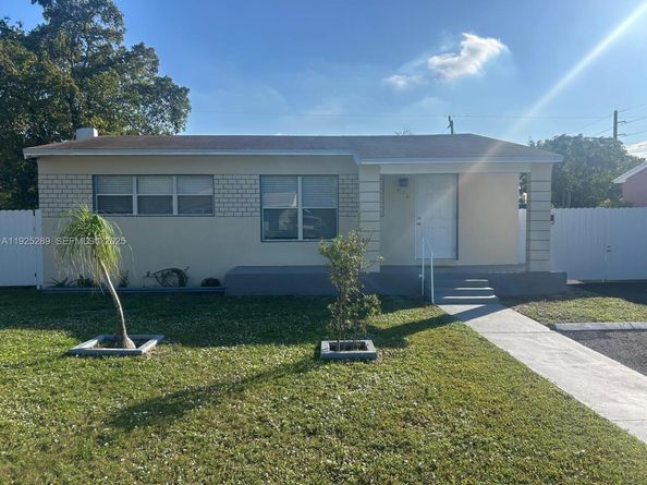 806 NW 18th St, Fort Lauderdale FL 33311