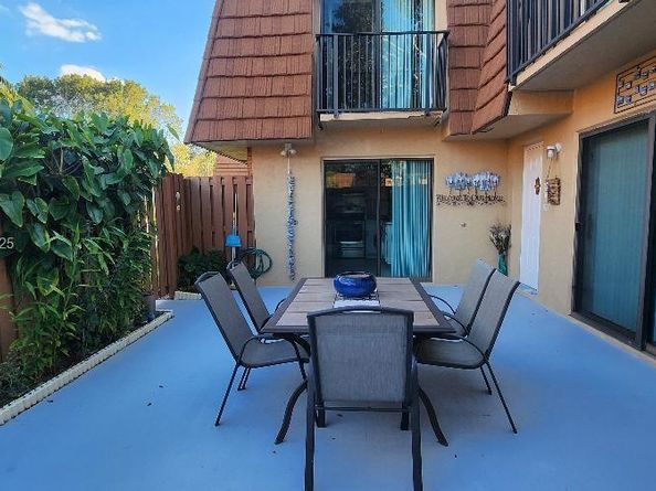 Undisclosed Address #A11871756, Cooper City FL 33026