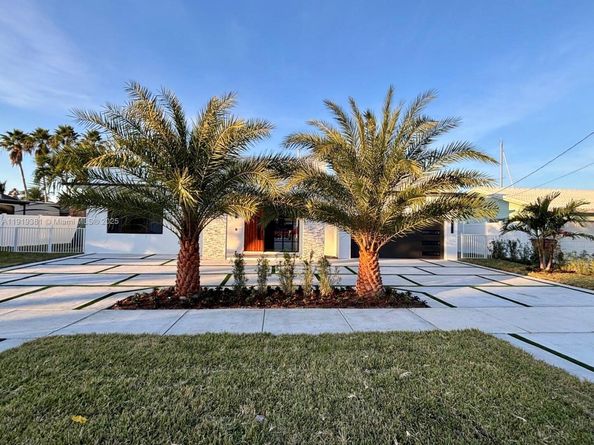 1409 SE 14th Ct, Deerfield Beach FL 33441