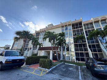 701 Three Islands Blvd