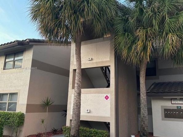 9861 Nob Hill Ct 9861, Sunrise FL 33351