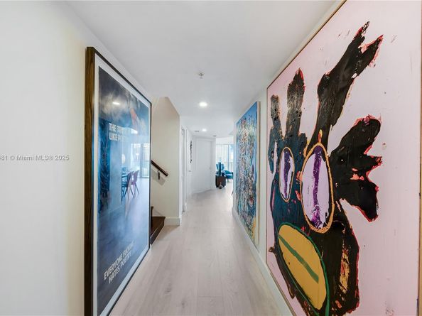 41 SE 5th St 1709, Miami FL 33131