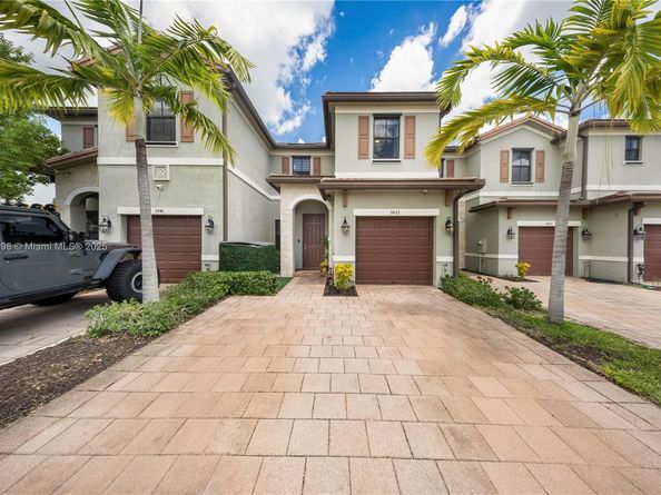 3433 W 104th Ter, Hialeah FL 33018