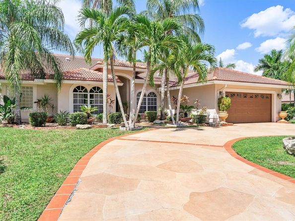 8195 NW 41st St, Coral Springs FL 33065