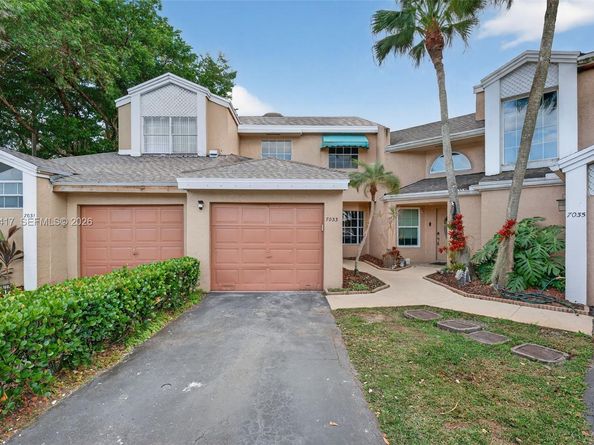 7033 Woodmont Way, Tamarac FL 33321
