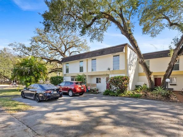 3300 Atlanta St 15b, Hollywood FL 33021