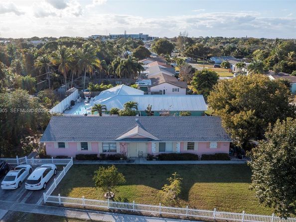 2651 SE 2nd St, Boynton Beach FL 33435