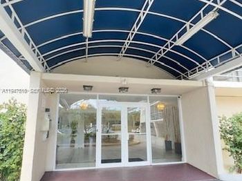 2821 N Miami Beach Blvd