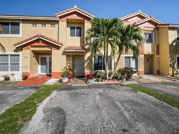 5297 NW 190th Ln, Miami Gardens FL 33055