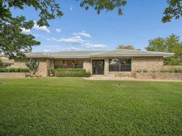 9913 SW 1st Ct, Coral Springs FL 33071