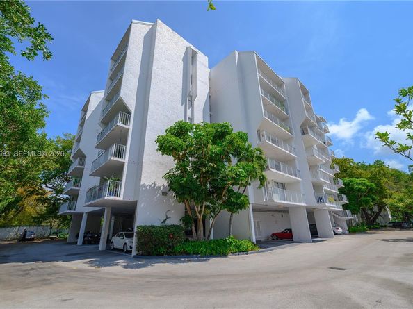650 NE 64th St G510, Miami FL 33138