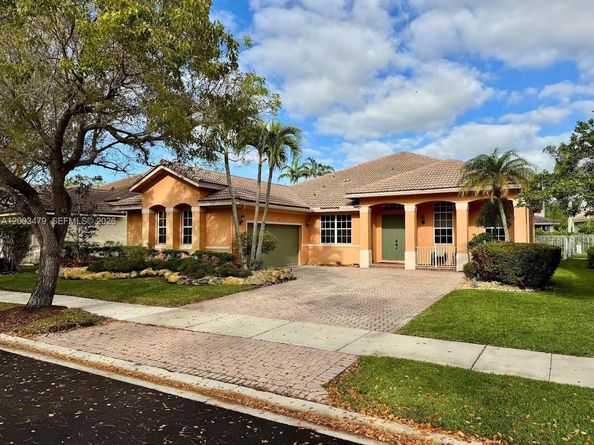 1169 Peregrine Way, Weston FL 33327