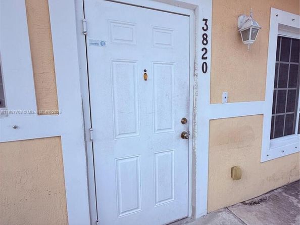 3820 SW 48th Ave E31, Pembroke Park FL 33023