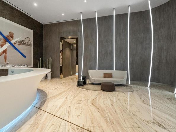 1000 Brickell Plz 3310, Miami FL 33131