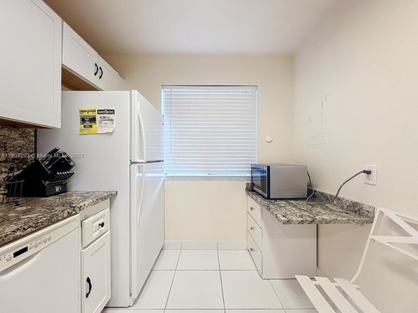 4545 Luxemburg Ct 103, Lake Worth FL 33467