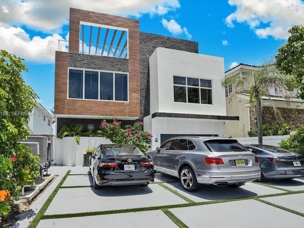 Undisclosed Address #A11974186, Fort Lauderdale FL 33308